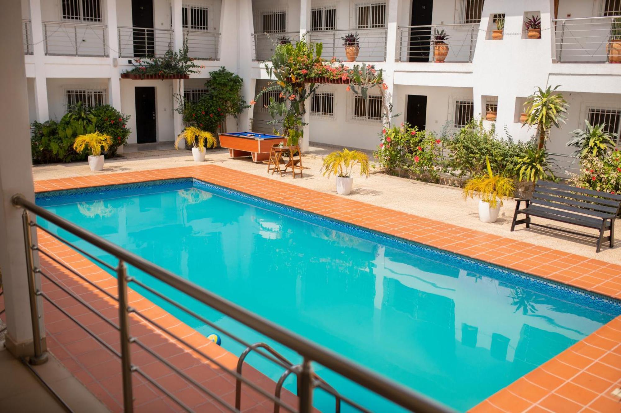 Bragha Apartments And Hotel Sekondi-Takoradi Ngoại thất bức ảnh